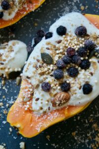 Papaya, Obst, Frühstück, Papaya fruit boats, Papaya, breakfast, lecker, gesund, abnehmen, einfach, Müsli, granola, breakfast, gesund, lecker, Snack