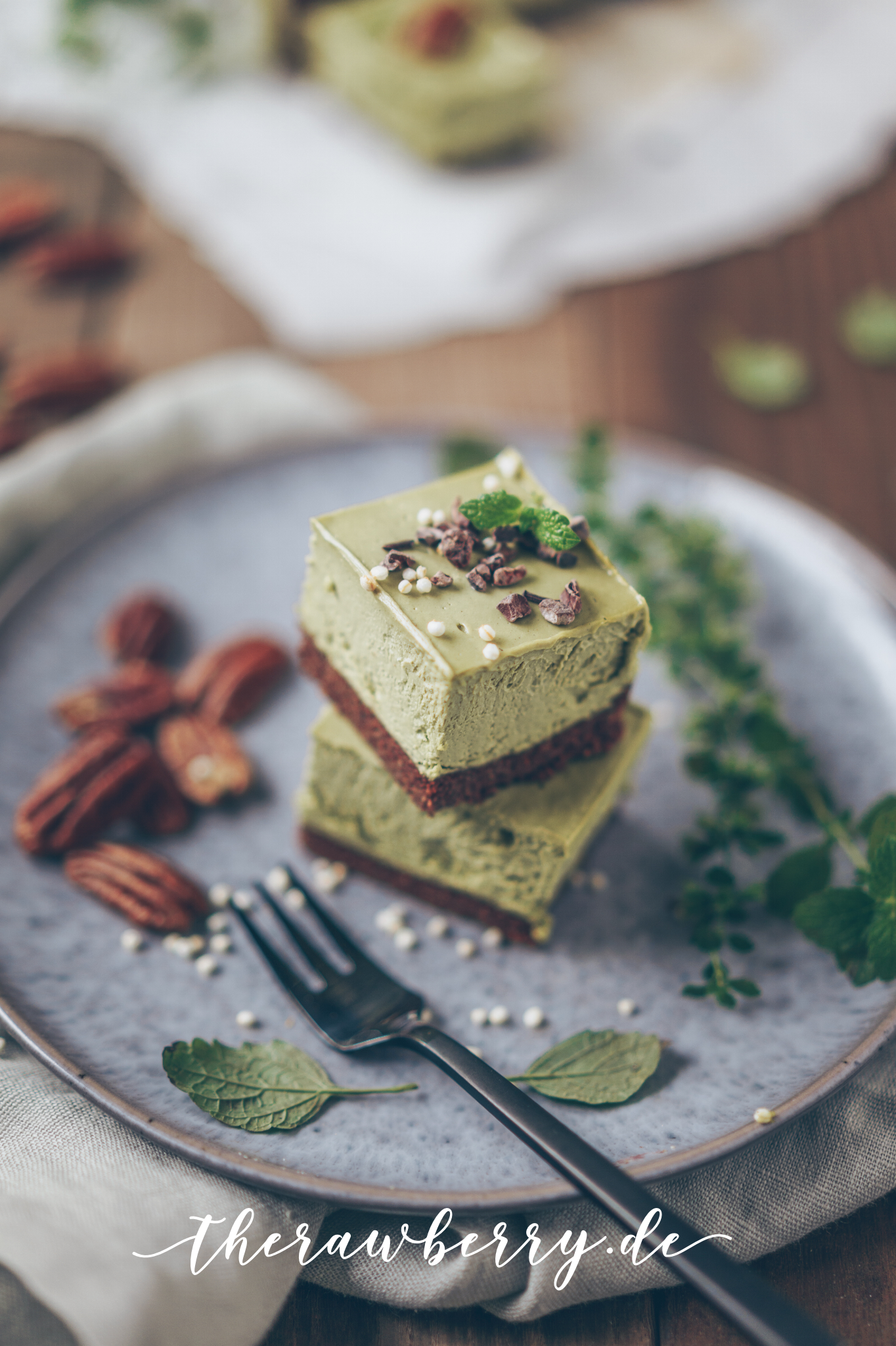 matcha, vegan, raw, glutenfree, roh, rohvegan, glutenfree, glutenfrei, lecker, delicious, healthy, diet, dessert, Nachtisch, grün, green, easy, einfach, wholesome, vollwertkost, Diät, köstlich, Rezept, reicpe
