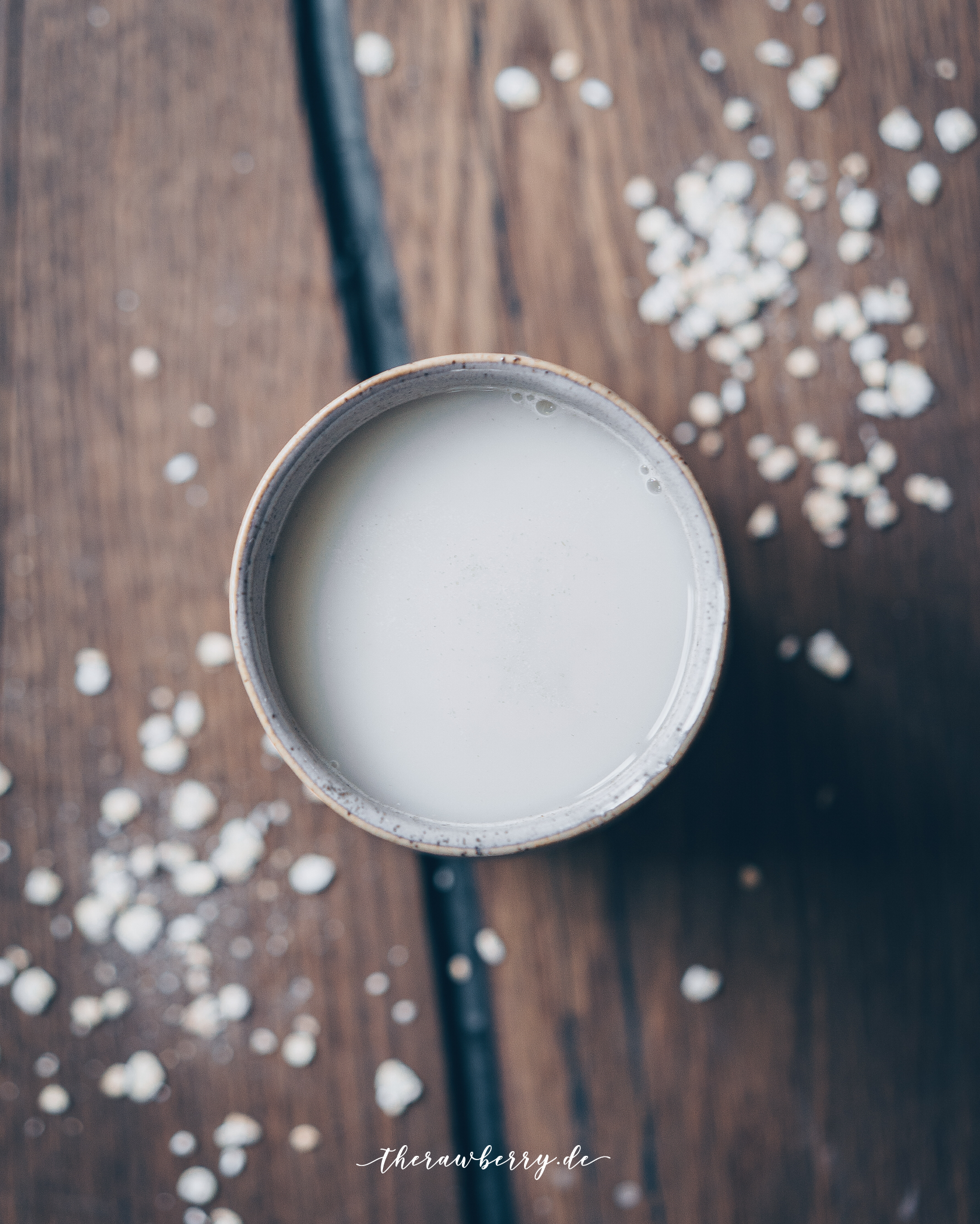 milk, vegan, plant-based, zero waste, zero waste, no dairy, easy, tutorial, how to, milch, Hafermilch, rezept, selber machen, Mandelmilch, Haselnussmilch, ohne plastic, no plastic