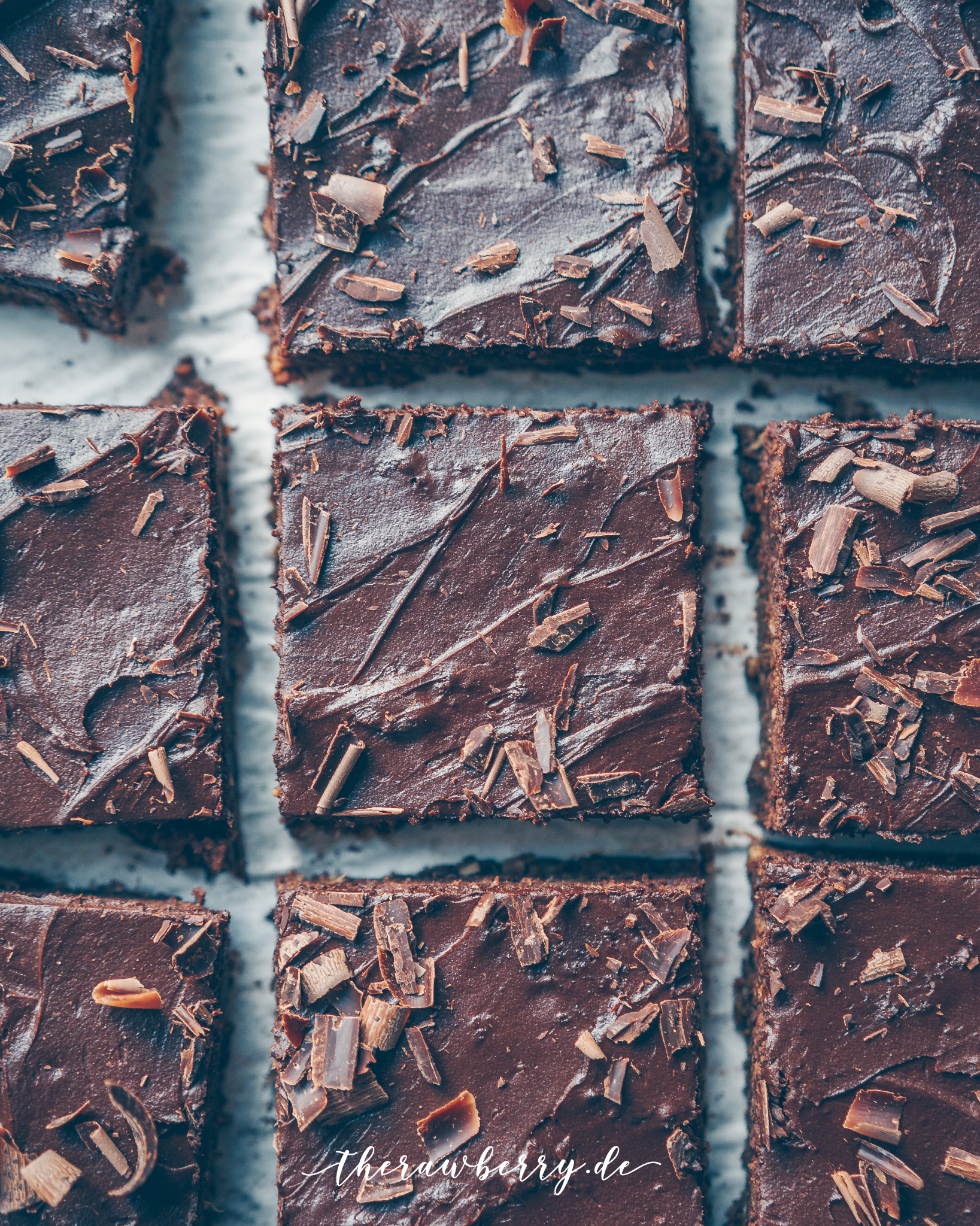 chocolate, schokolade, easy, einfach, brownies, lecker, delicious, healthy, gesund, healthyfied, chocoholic, food styling, foodie, vegan, gluten free, glutenfrei, Industriezucker frei, ohne Zucker, plant based, diet, dark chocolate, therawberry, food photography, quick, schnell, food, essen, dessert, Nachtisch, plant strong, protein, eiweißreich