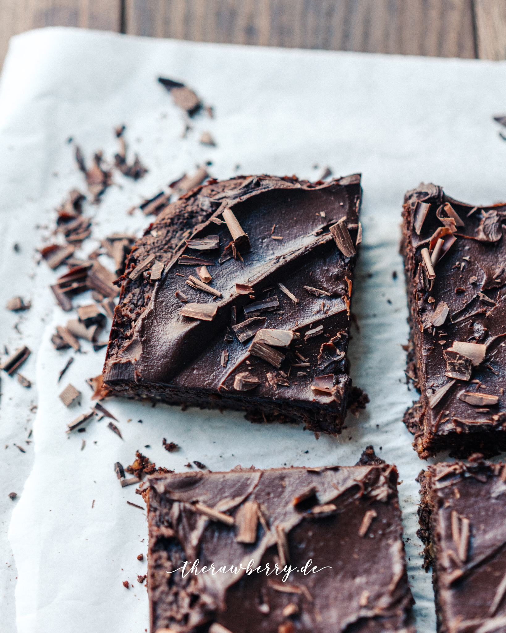 easy, einfach, simple, simple, vegan, delicious, healthy, gesund, dairy free, laktorse frei, gluten frei, glutenfree, therawberry, food, dessert, Nachtisch, lecker, quick, chocolate, schokolade, food photography, fotografie, Marie Dorfschmidt, brownies, brownie, rezept, recipe, whole foods, Vollwertkost, sugar free, zuckerfrei, diät, diet