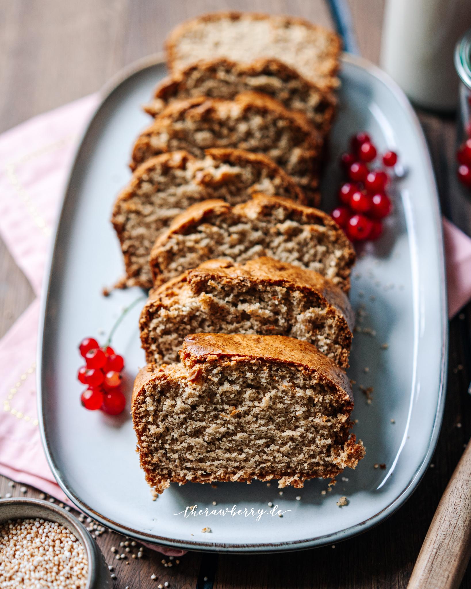 banana bread, Bananenbrot, lecker, delicious, healthy, gesund, vegan, diet, baking, therawberry, food, essen, dessert, snack, nachtisch, backen, diät, whole foods, photography, fotografie, marie dorfschmidt, cake, kuchen, banana, banane, plant-based, dairy free, laktosefrei